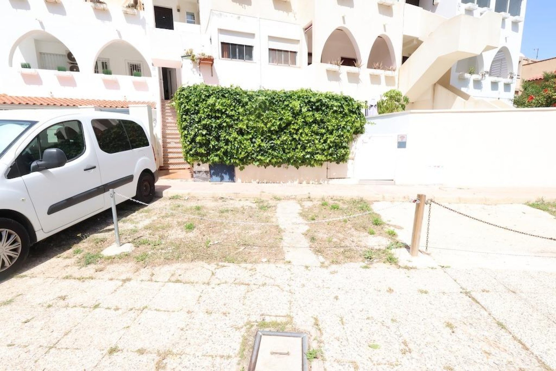 Resale - APARTMENT -
ORIHUELA COSTA - Costa Blanca