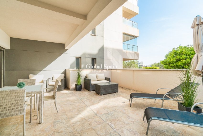 Resale - APARTMENT -
ORIHUELA COSTA - Costa Blanca