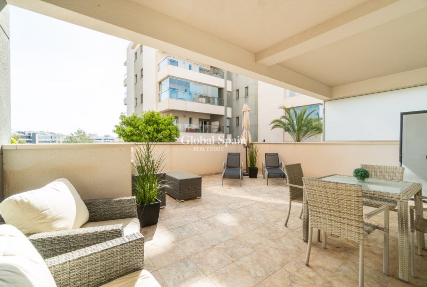 Resale - APARTMENT -
ORIHUELA COSTA - Costa Blanca