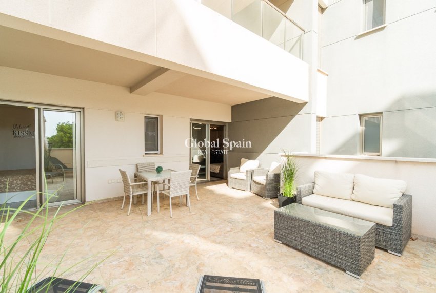 Resale - APARTMENT -
ORIHUELA COSTA - Costa Blanca