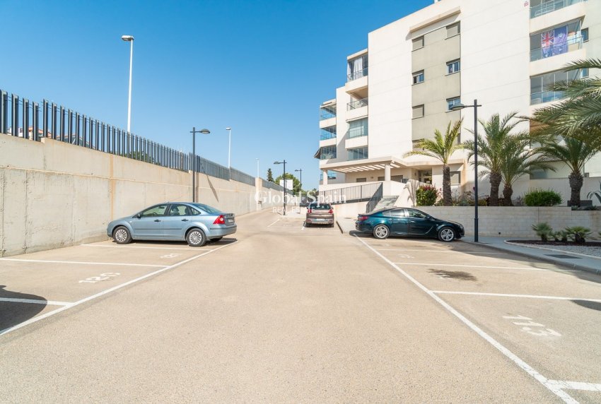 Resale - APARTMENT -
ORIHUELA COSTA - Costa Blanca