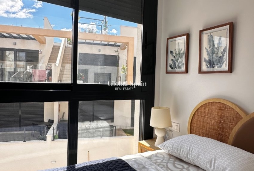 Resale - APARTMENT -
ORIHUELA COSTA - Costa Blanca