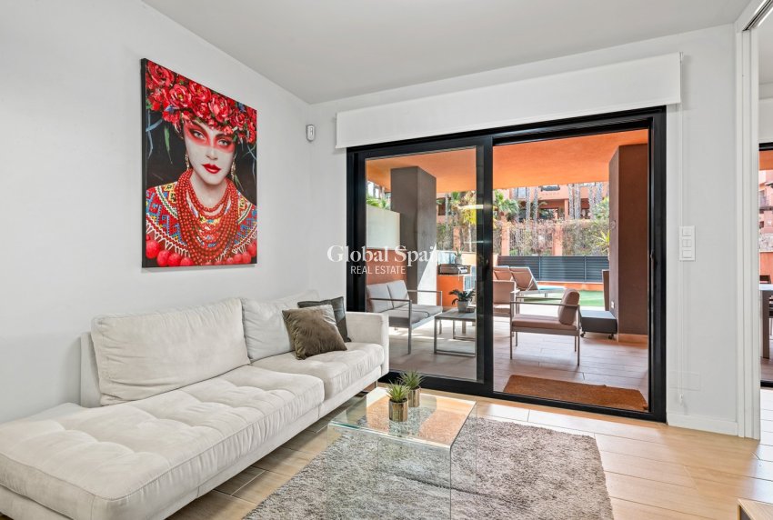 Resale - APARTMENT -
ORIHUELA COSTA - Costa Blanca