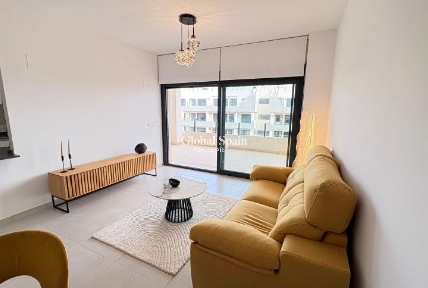 Resale - APARTMENT -
ORIHUELA COSTA - Costa Blanca