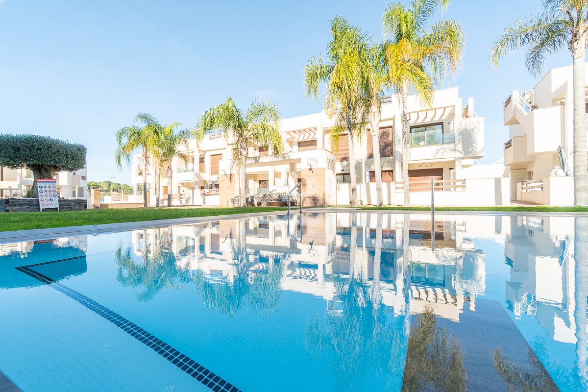 Resale - APARTMENT -
ORIHUELA COSTA - Costa Blanca