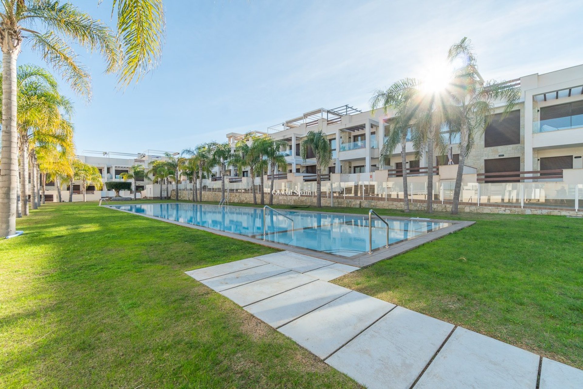 Resale - APARTMENT -
ORIHUELA COSTA - Costa Blanca