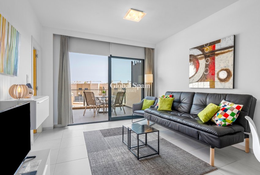 Resale - APARTMENT -
ORIHUELA COSTA - Costa Blanca