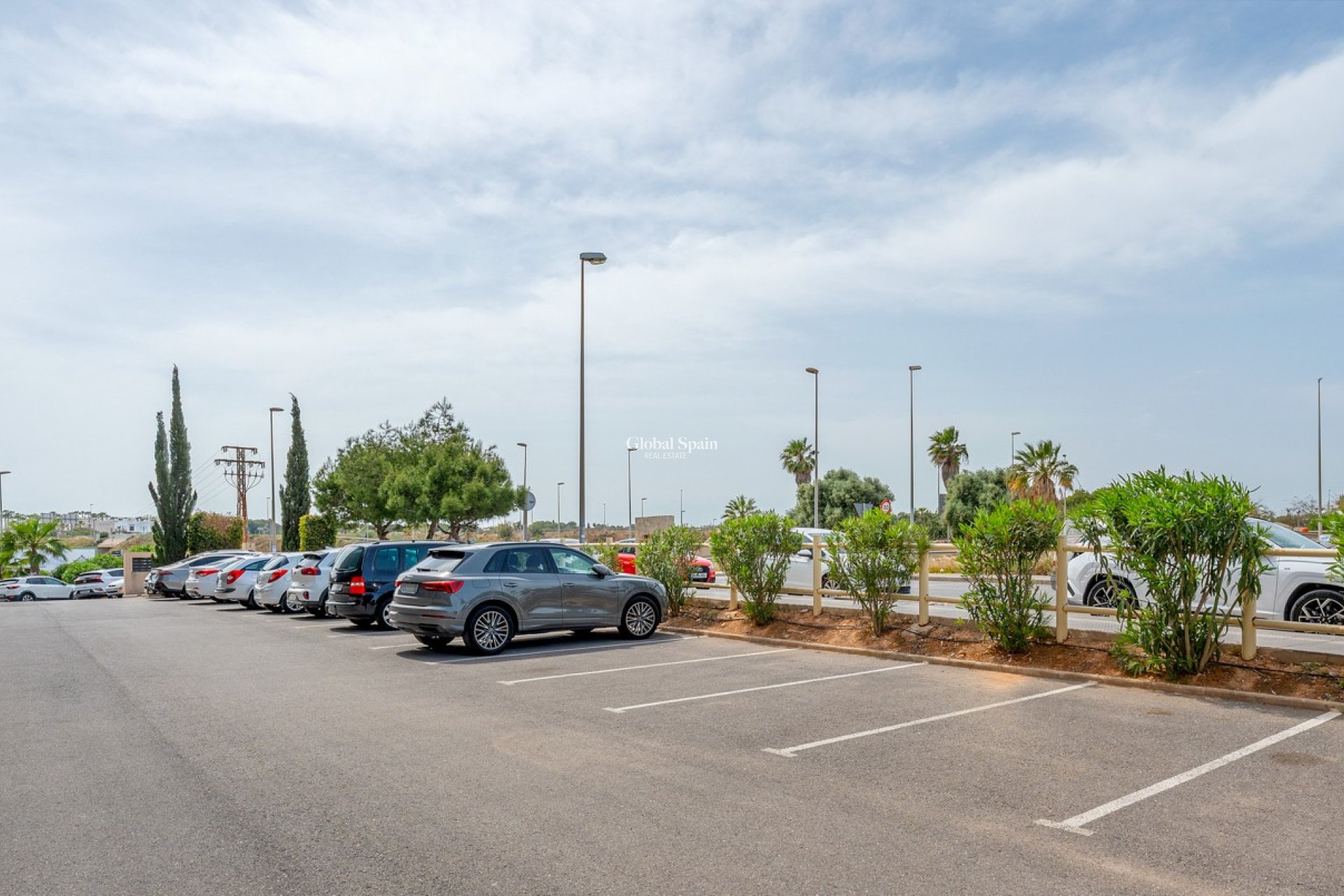 Resale - APARTMENT -
ORIHUELA COSTA - Costa Blanca