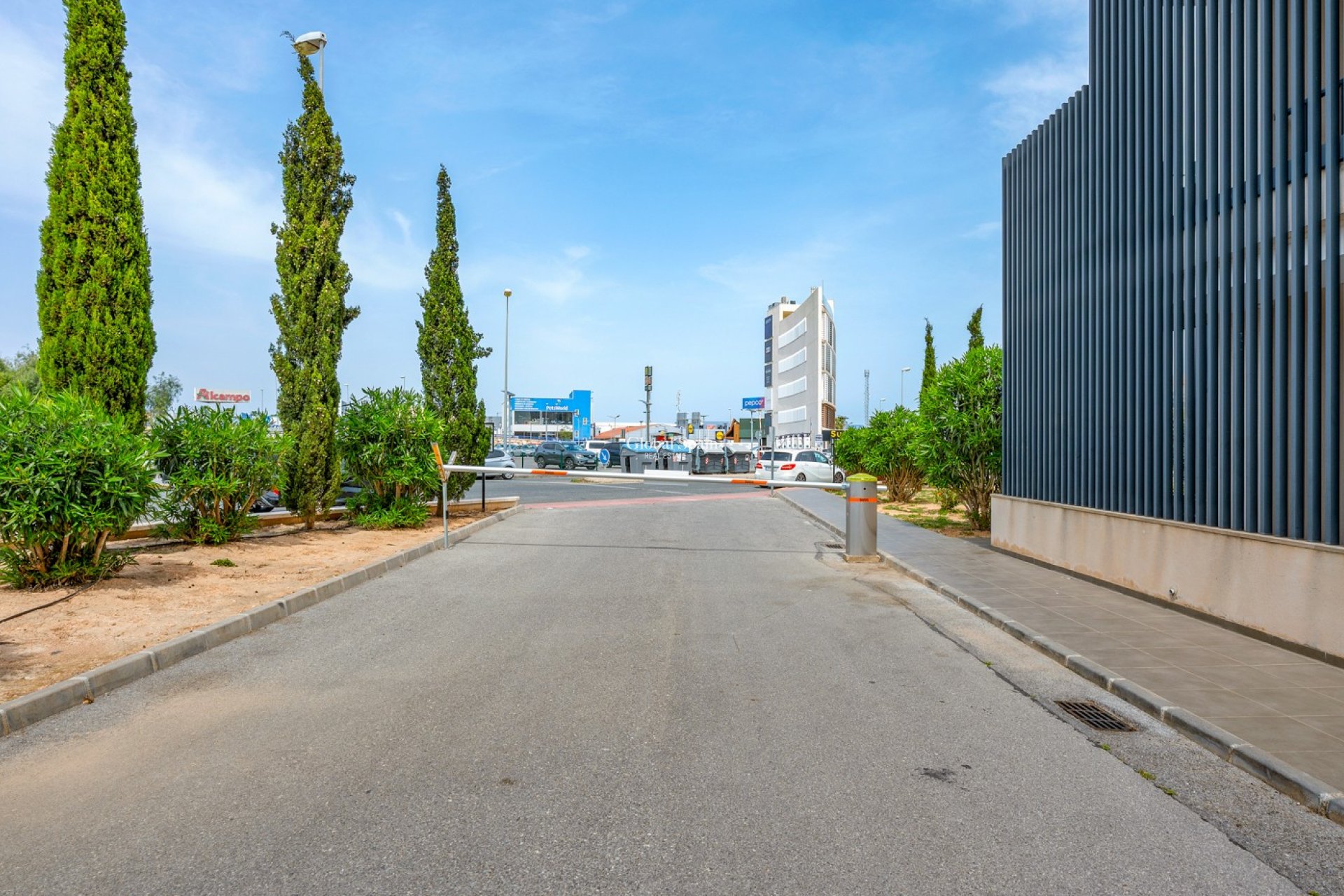 Resale - APARTMENT -
ORIHUELA COSTA - Costa Blanca