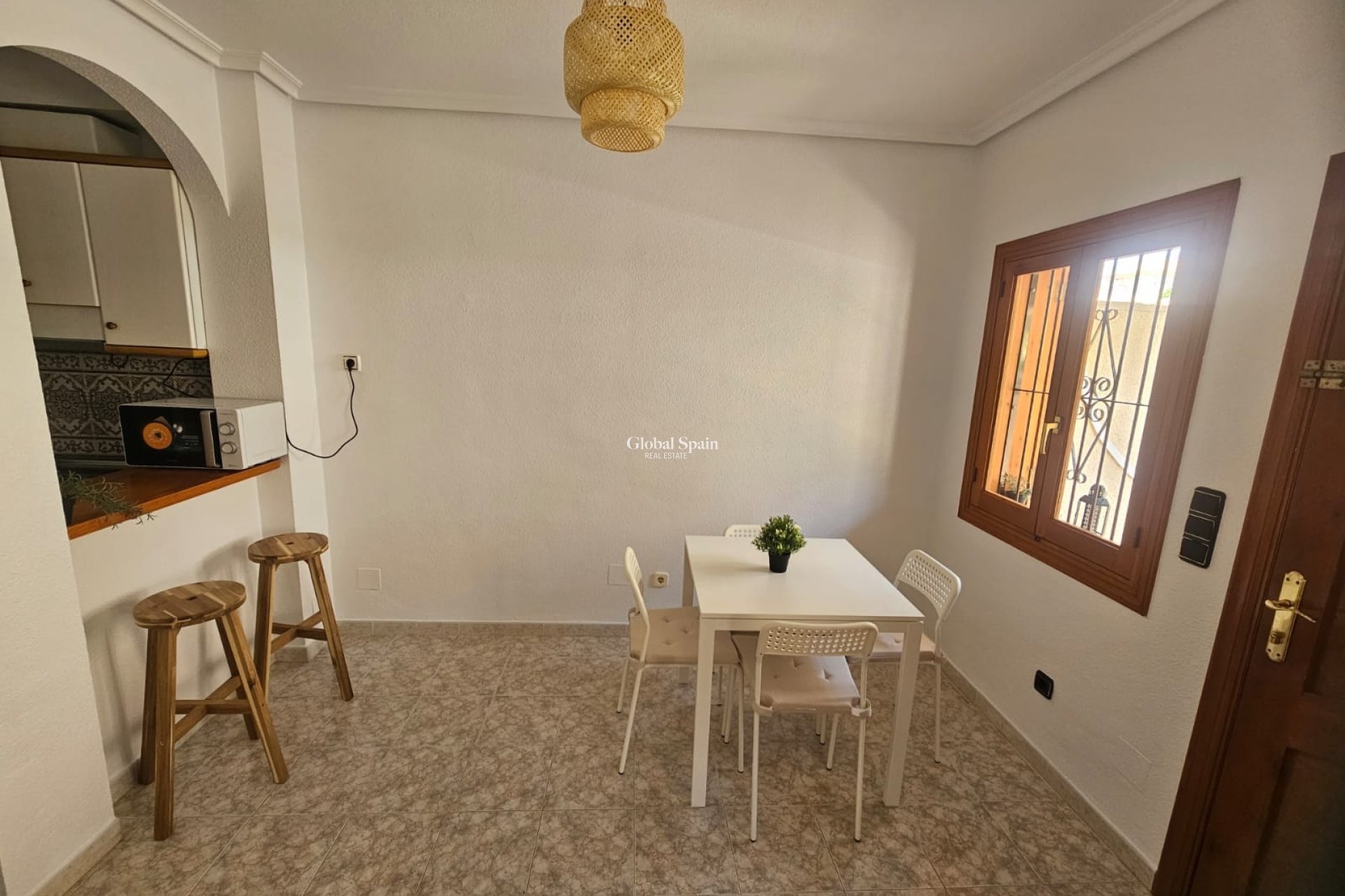 Resale - APARTMENT -
ORIHUELA COSTA - Costa Blanca