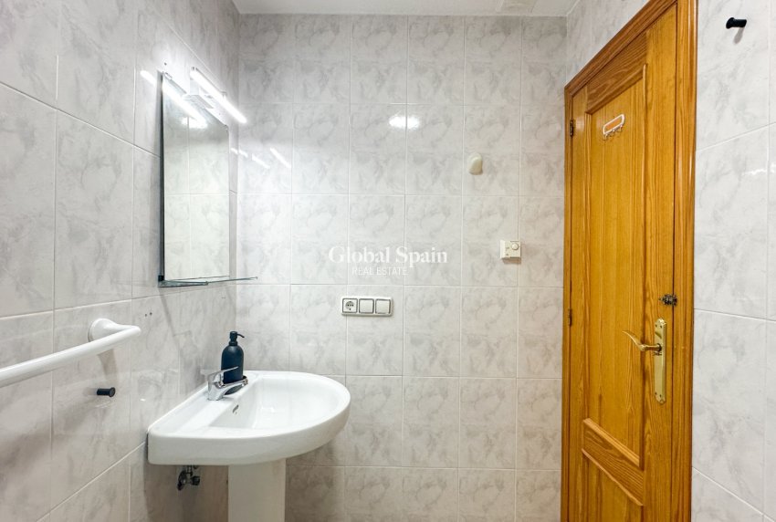 Resale - APARTMENT -
ORIHUELA COSTA - Costa Blanca
