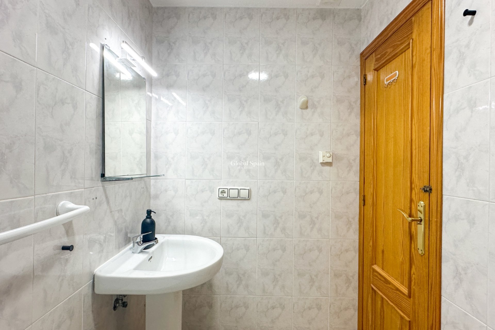 Resale - APARTMENT -
ORIHUELA COSTA - Costa Blanca