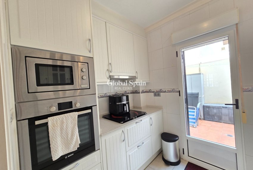 Resale - APARTMENT -
ORIHUELA COSTA - Costa Blanca