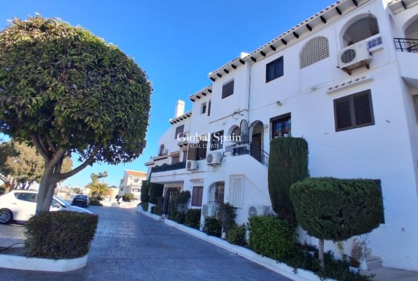 Resale - APARTMENT -
ORIHUELA COSTA - Costa Blanca