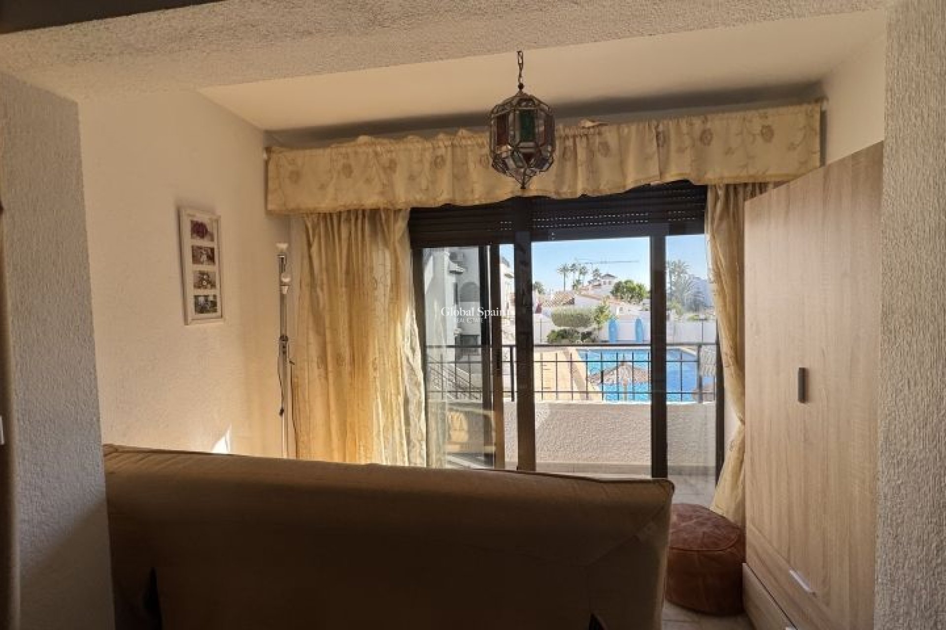 Resale - APARTMENT -
ORIHUELA COSTA - Costa Blanca