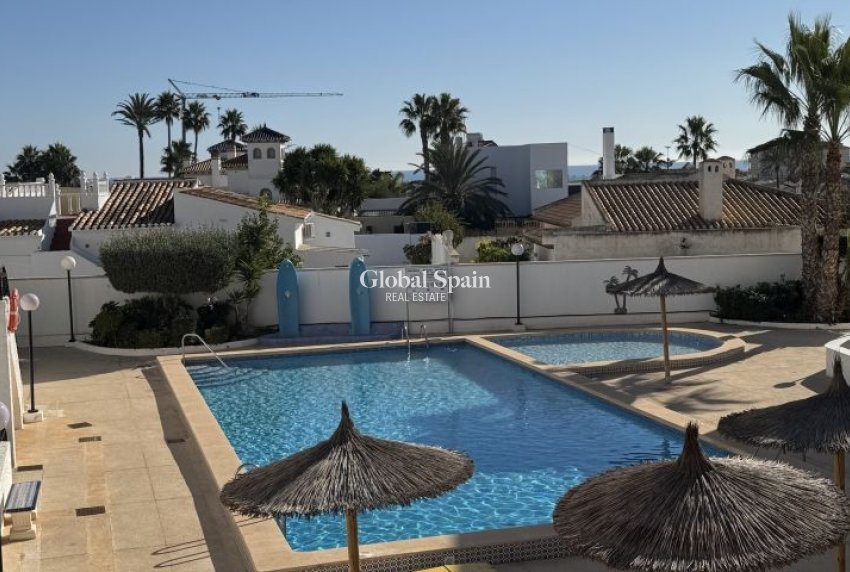 Resale - APARTMENT -
ORIHUELA COSTA - Costa Blanca