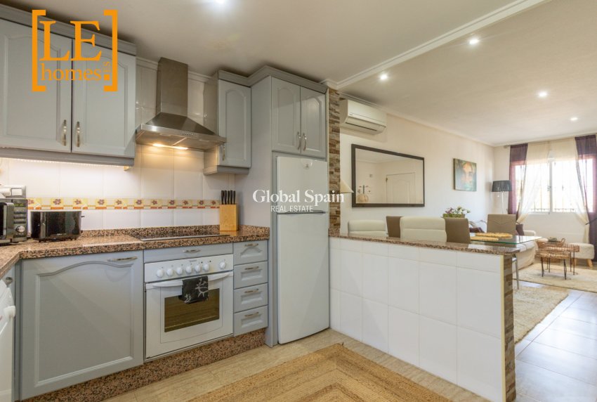 Resale - APARTMENT -
ORIHUELA COSTA - Costa Blanca