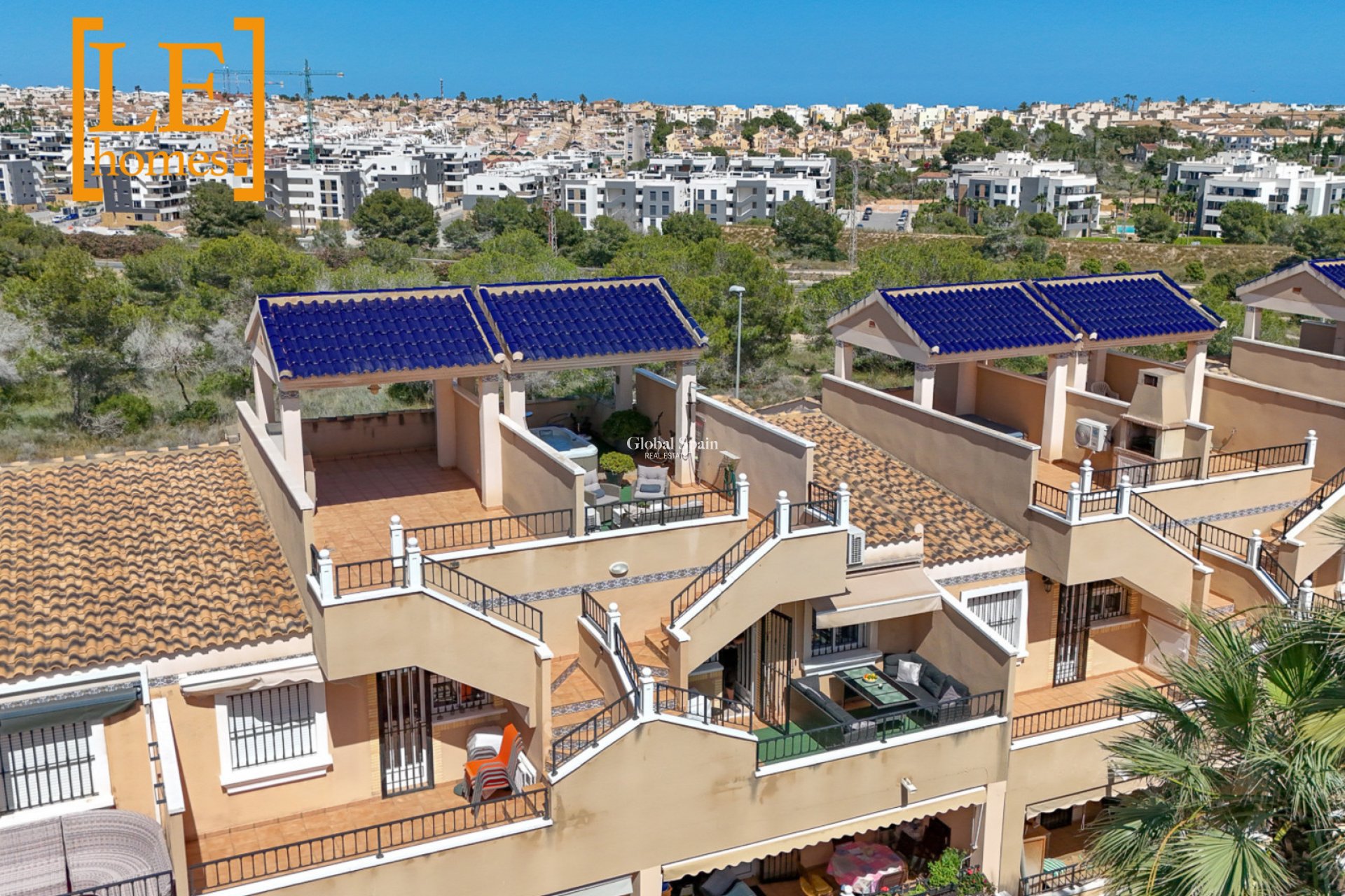 Resale - APARTMENT -
ORIHUELA COSTA - Costa Blanca
