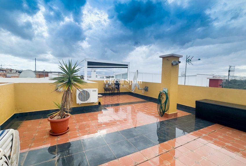 Resale - APARTMENT -
ORIHUELA COSTA - Costa Blanca