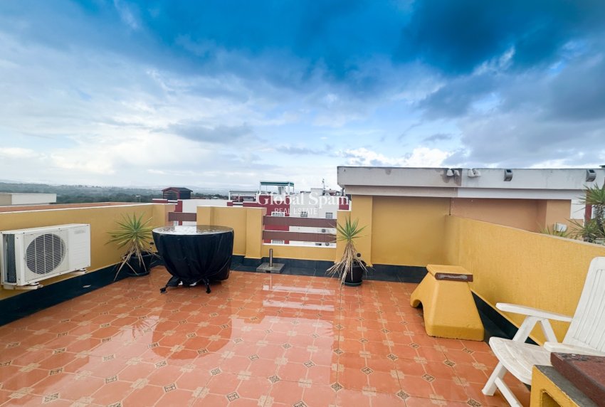 Resale - APARTMENT -
ORIHUELA COSTA - Costa Blanca