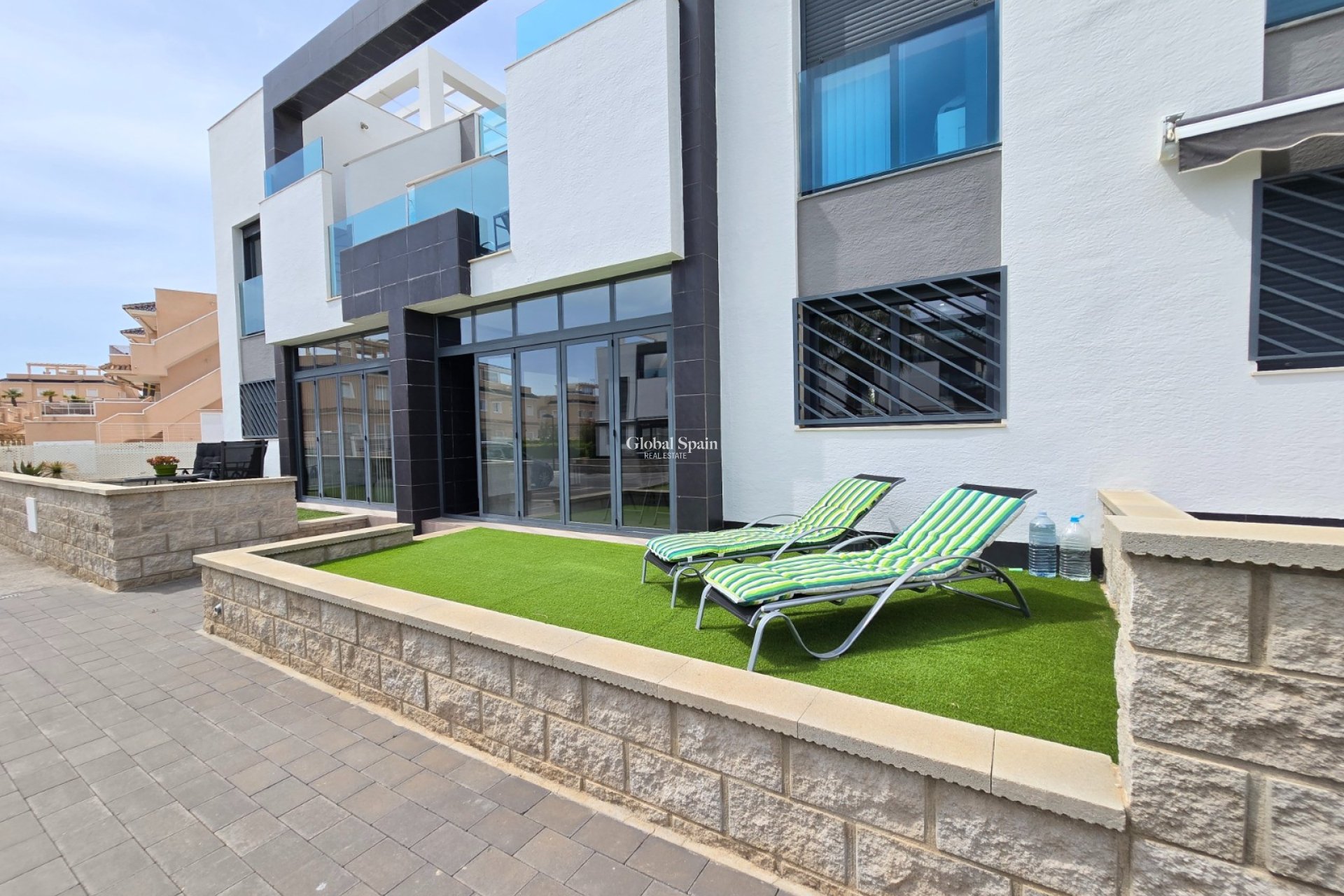 Resale - APARTMENT -
ORIHUELA COSTA - Costa Blanca