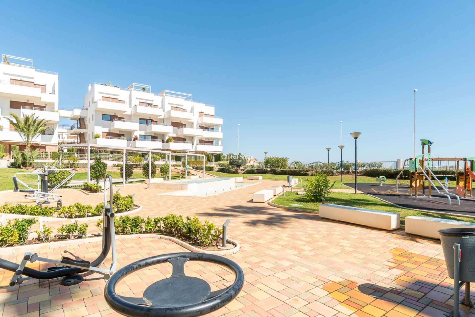 Resale - APARTMENT -
ORIHUELA COSTA - Costa Blanca