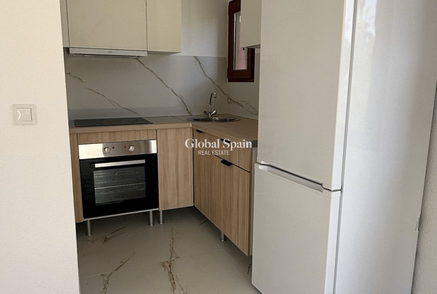 Resale - APARTMENT -
ORIHUELA COSTA - Costa Blanca