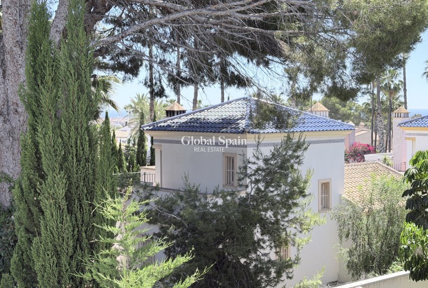 Resale - APARTMENT -
ORIHUELA COSTA - Costa Blanca