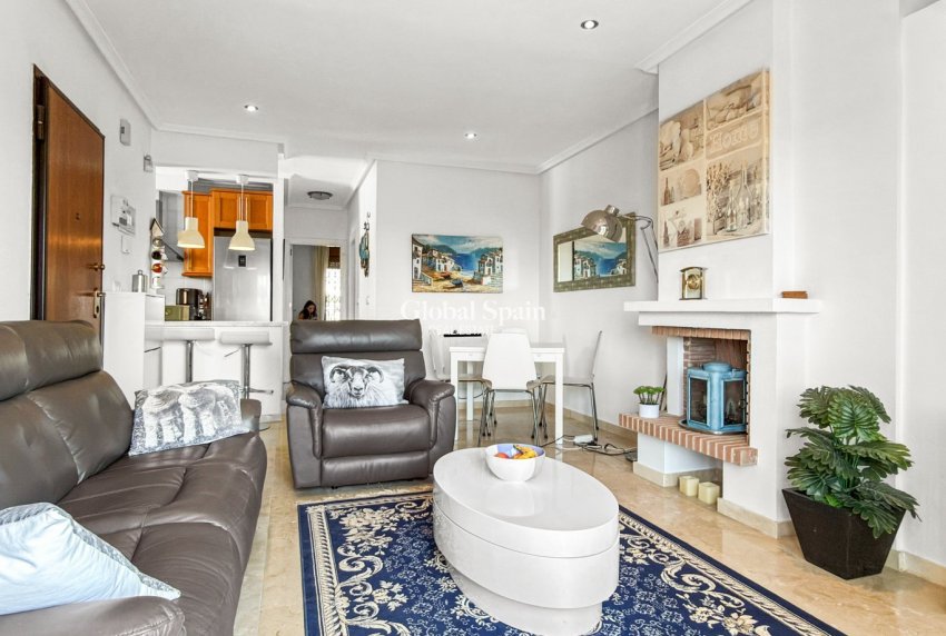 Resale - APARTMENT -
ORIHUELA COSTA - Costa Blanca