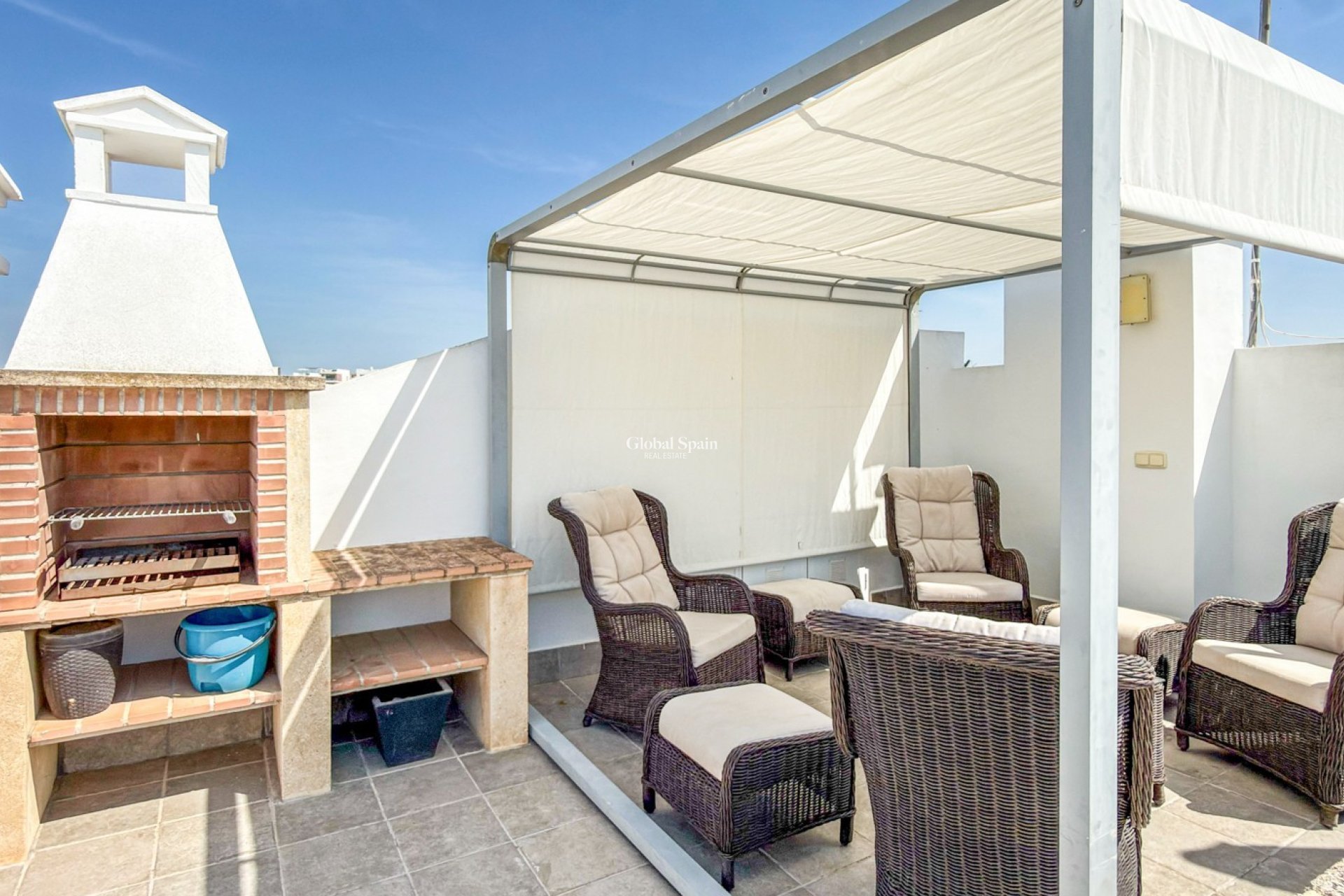 Resale - APARTMENT -
ORIHUELA COSTA - Costa Blanca
