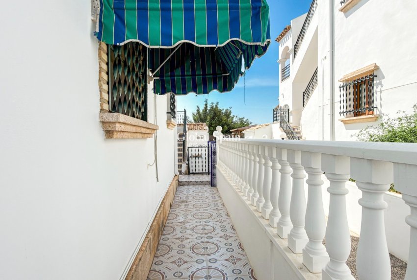 Resale - APARTMENT -
ORIHUELA COSTA - Costa Blanca