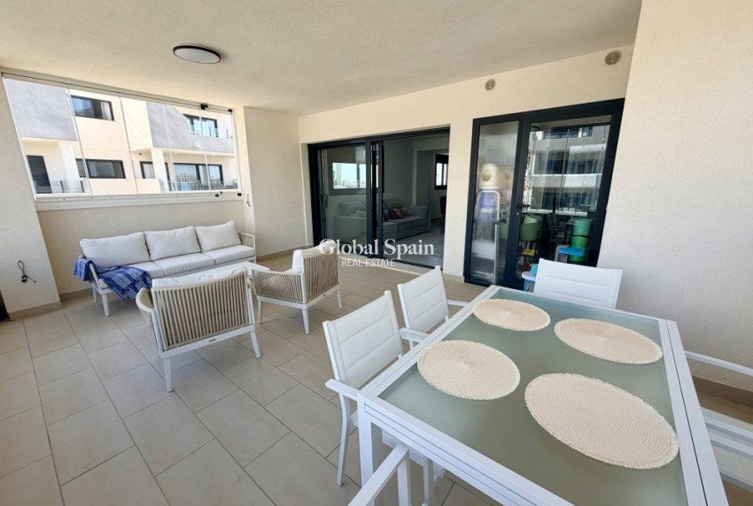 Resale - APARTMENT -
ORIHUELA COSTA - Costa Blanca