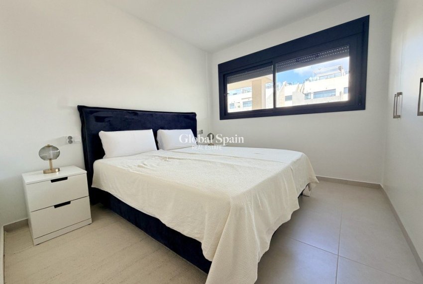Resale - APARTMENT -
ORIHUELA COSTA - Costa Blanca