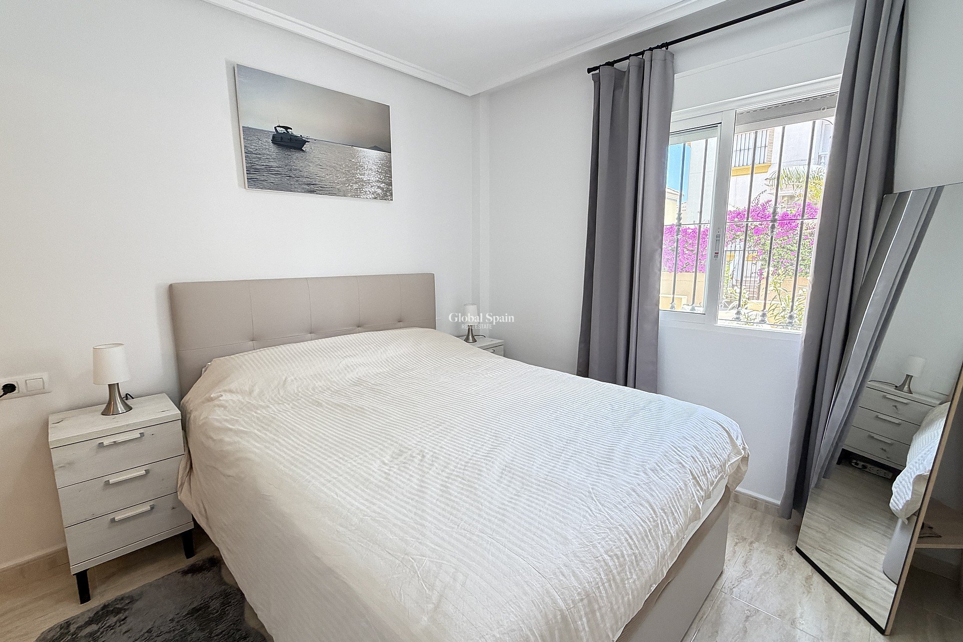 Resale - APARTMENT -
ORIHUELA COSTA - Costa Blanca