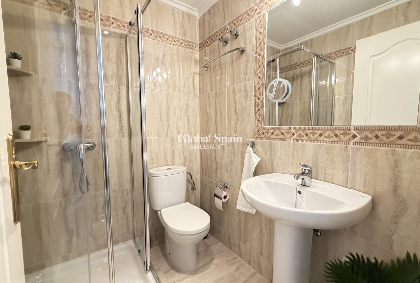 Resale - APARTMENT -
ORIHUELA COSTA - Costa Blanca