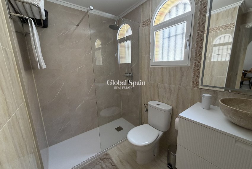 Resale - APARTMENT -
ORIHUELA COSTA - Costa Blanca