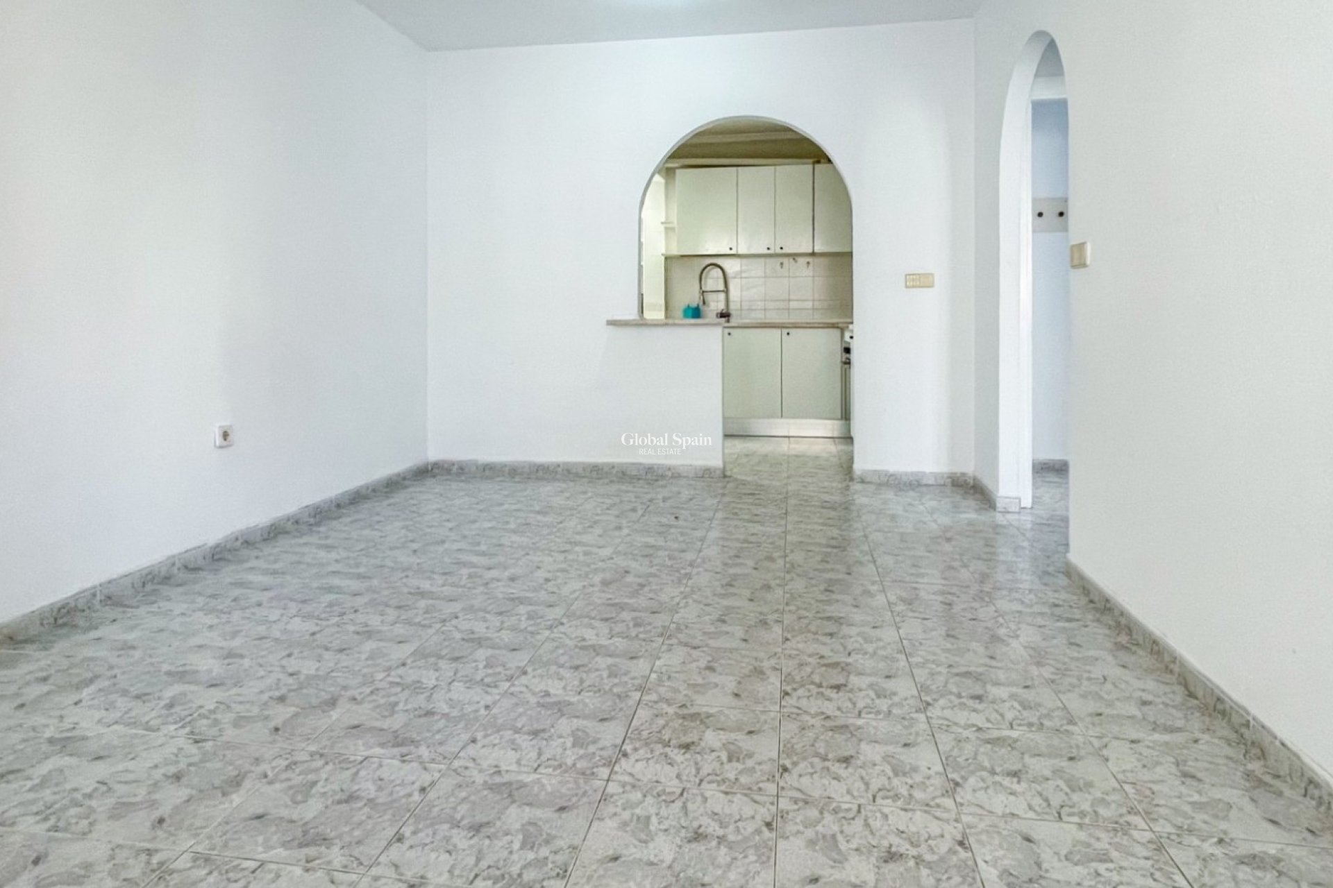 Resale - APARTMENT -
ORIHUELA COSTA - Costa Blanca