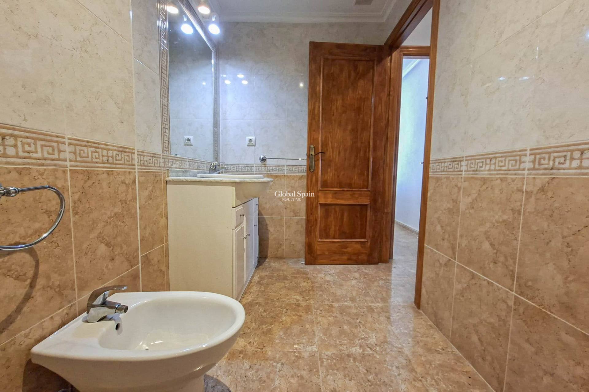 Resale - APARTMENT -
ORIHUELA COSTA - Costa Blanca