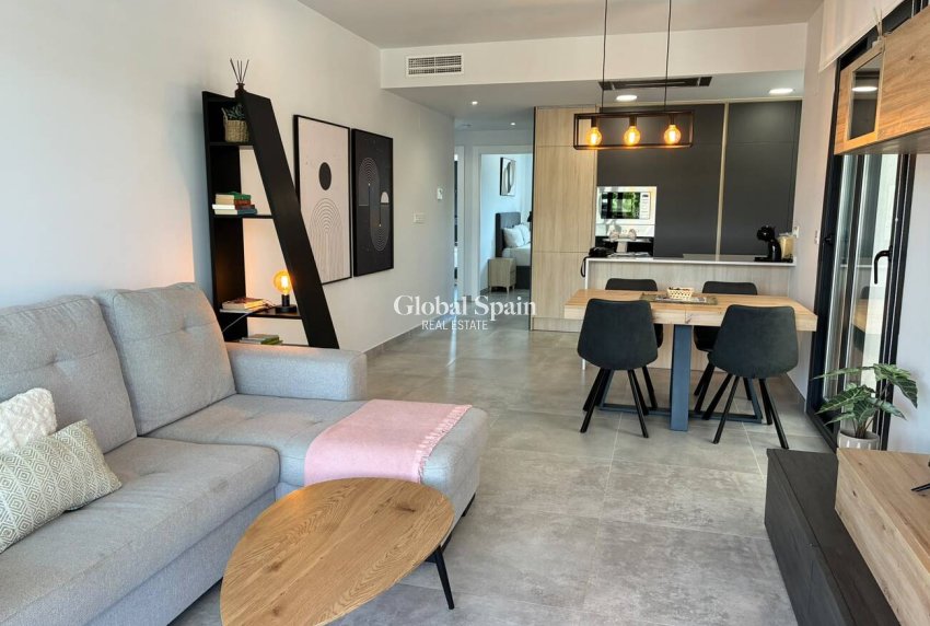 Resale - APARTMENT -
ORIHUELA COSTA - Costa Blanca