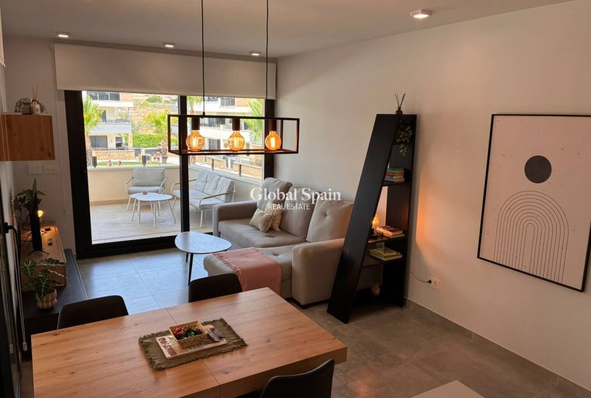 Resale - APARTMENT -
ORIHUELA COSTA - Costa Blanca