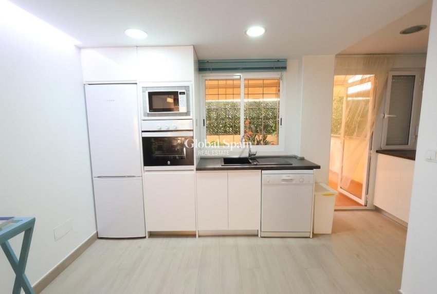 Resale - APARTMENT -
ORIHUELA COSTA - Costa Blanca
