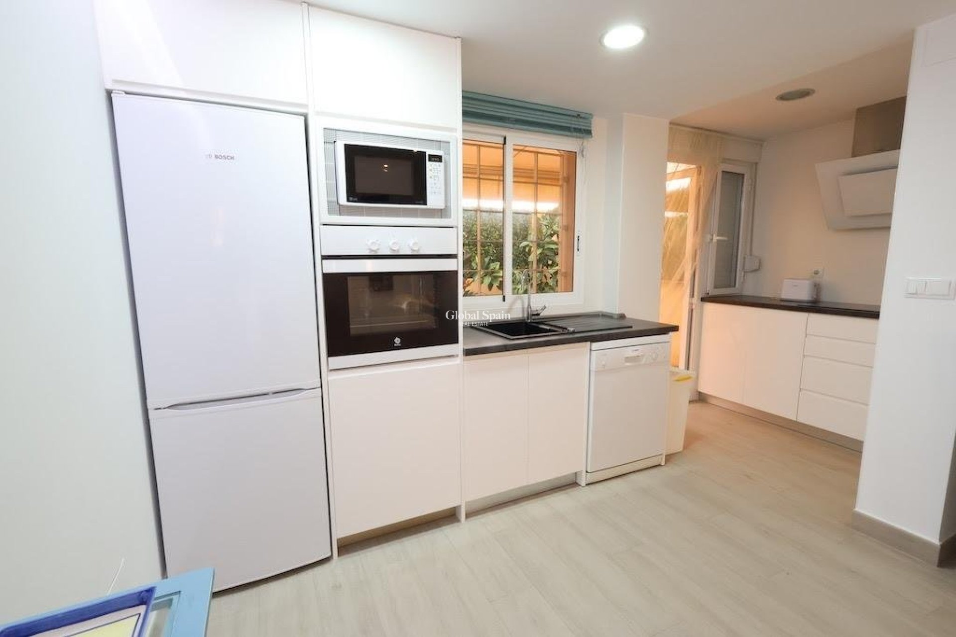 Resale - APARTMENT -
ORIHUELA COSTA - Costa Blanca