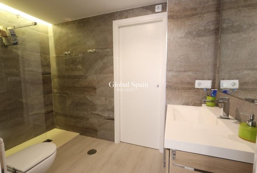 Resale - APARTMENT -
ORIHUELA COSTA - Costa Blanca