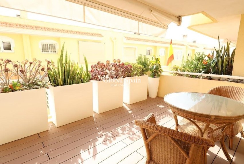 Resale - APARTMENT -
ORIHUELA COSTA - Costa Blanca