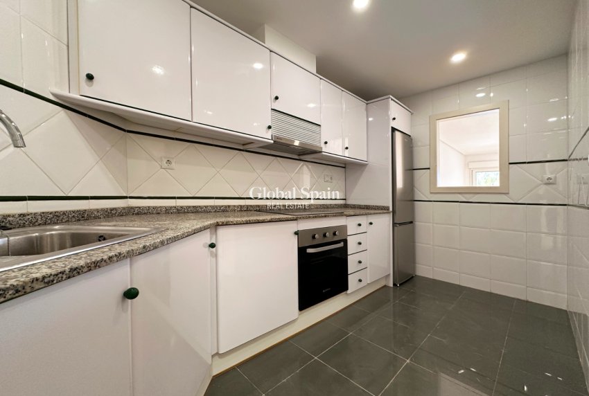 Resale - APARTMENT -
ORIHUELA COSTA - Costa Blanca