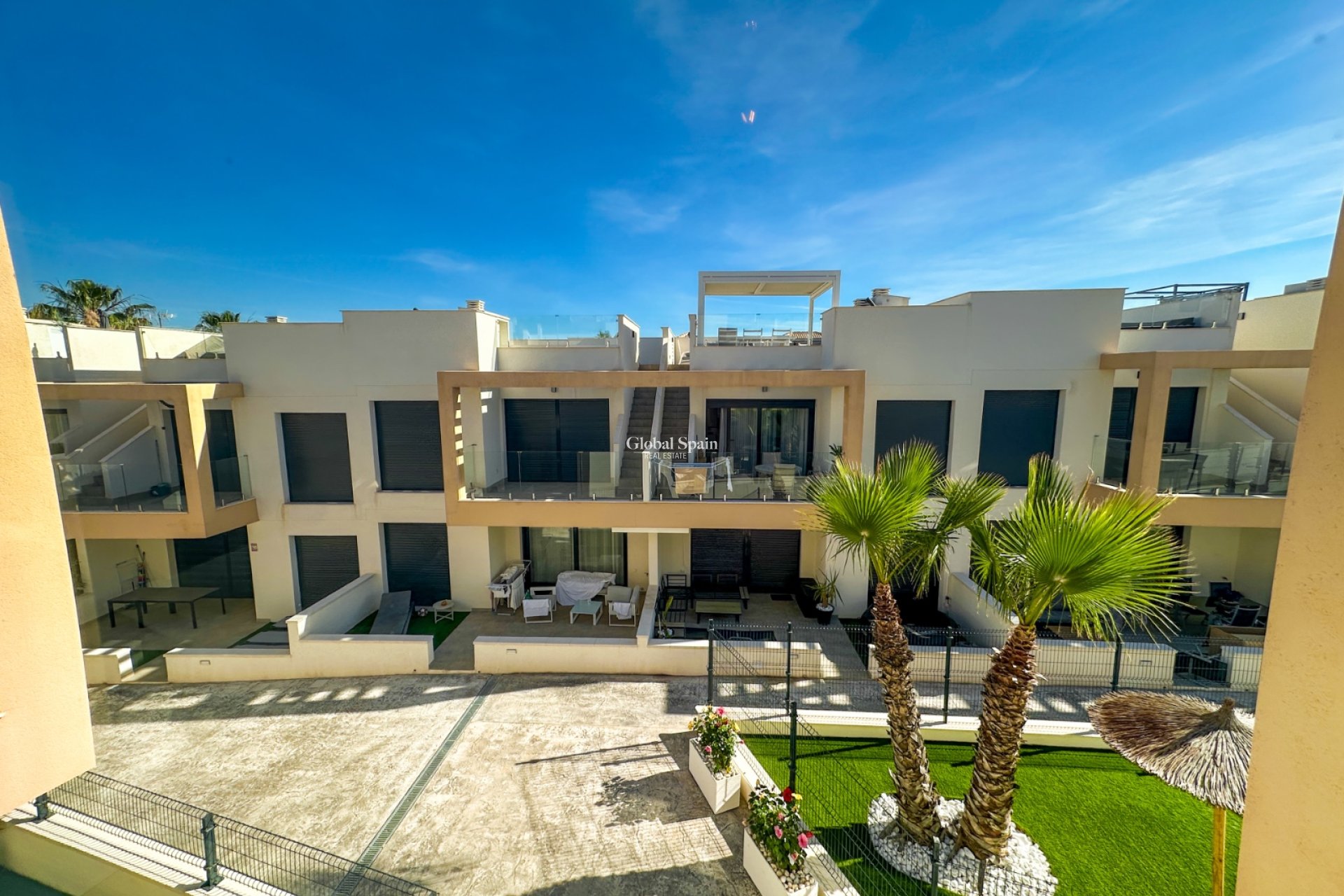 Resale - APARTMENT -
ORIHUELA COSTA - Costa Blanca