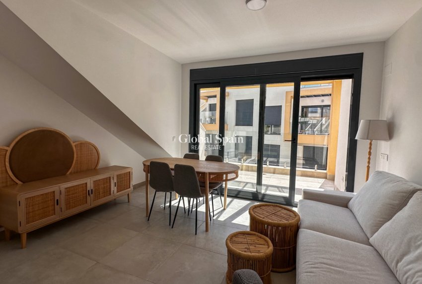 Resale - APARTMENT -
ORIHUELA COSTA - Costa Blanca