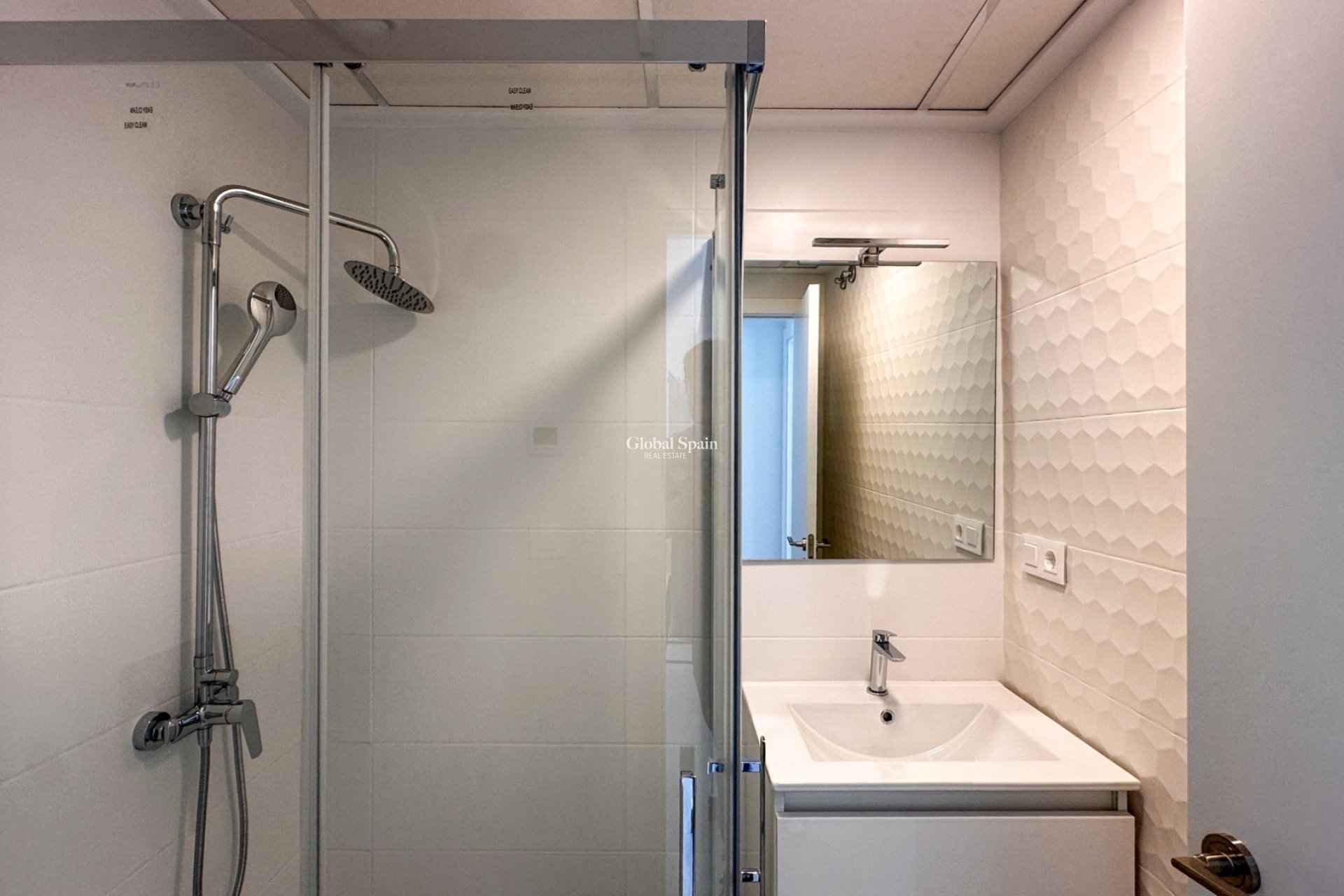Resale - APARTMENT -
ORIHUELA COSTA - Costa Blanca