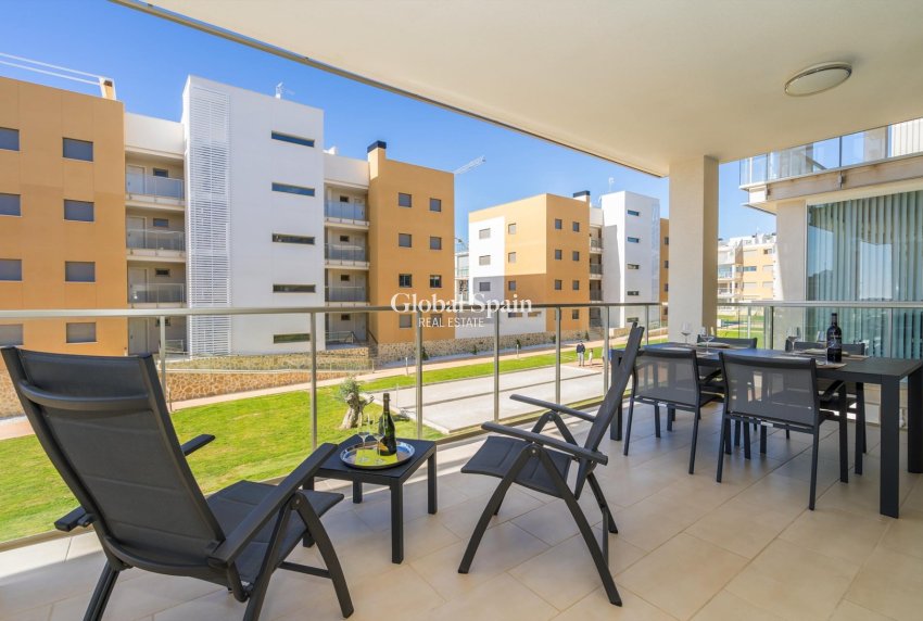 Resale - APARTMENT -
ORIHUELA COSTA - Costa Blanca