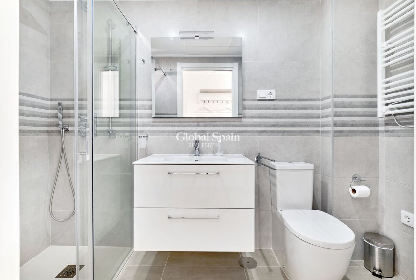 Resale - APARTMENT -
ORIHUELA COSTA - Costa Blanca